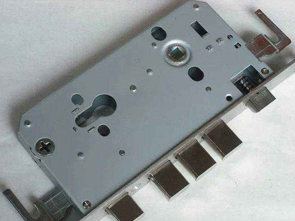 南票24小时上门开锁公司